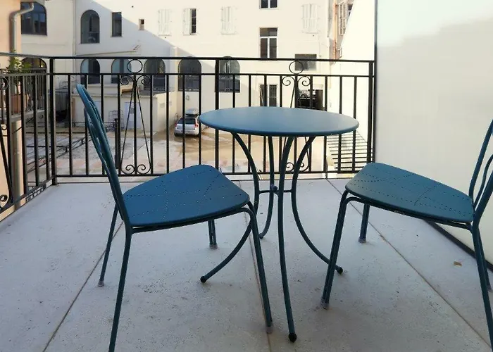 Patio Wilson نيس
